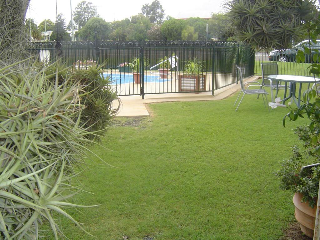 Kingaroy Country Motel Экстерьер фото