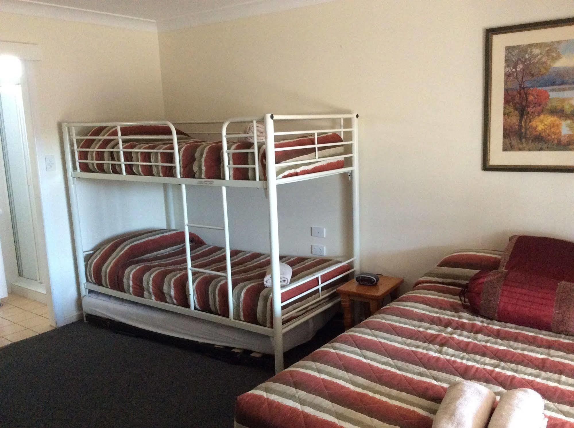 Kingaroy Country Motel Экстерьер фото